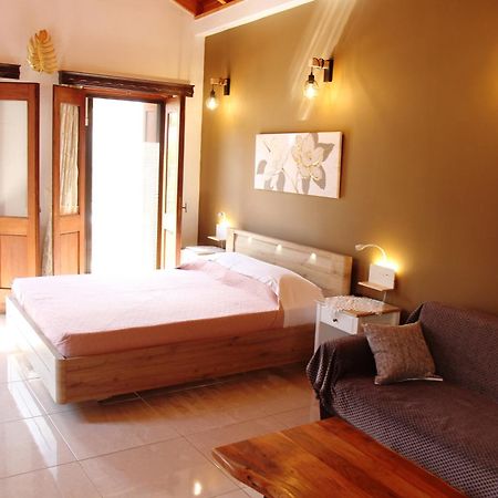 Main Square Apartment Simi Exterior foto